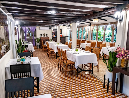 ភោជនីយដ្ឋាន ម្អម MAOM Khmer Cuisine