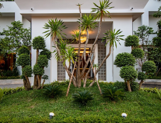 Eightfold Urban Resort