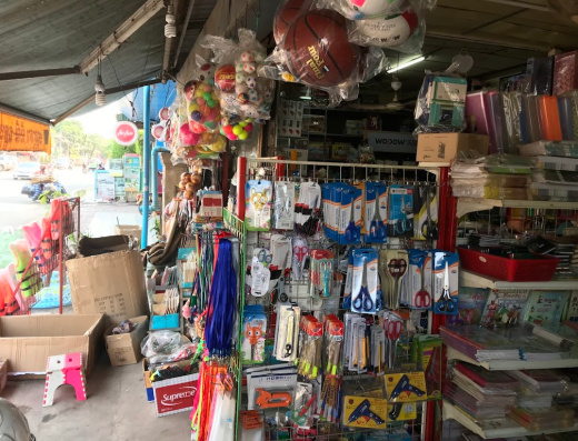 Lyly watbo books & Toys