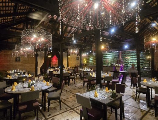 River Square 24 Restaurant